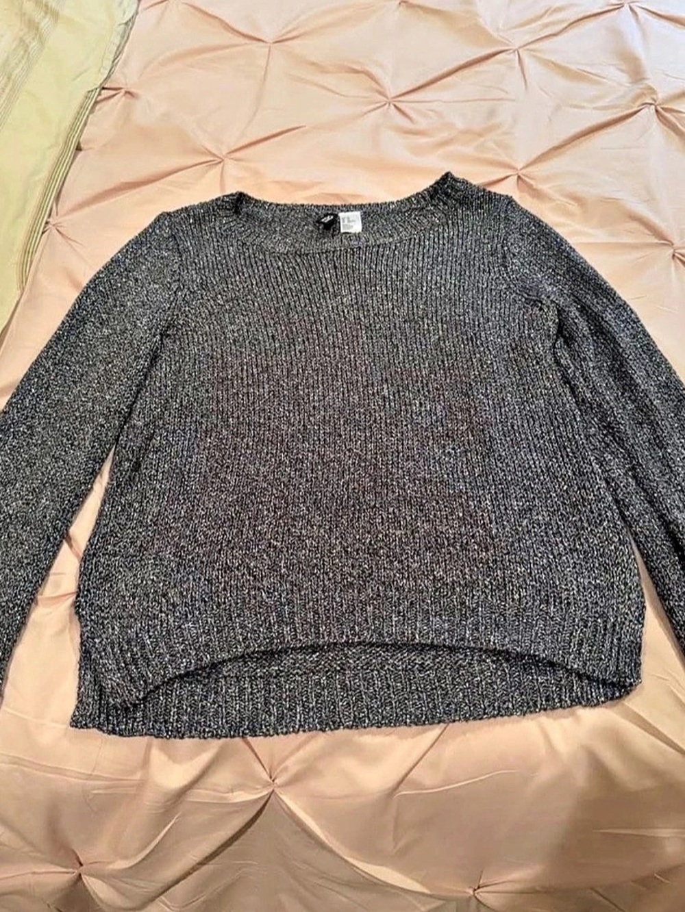 H&M Women's Sparkly Gray Crewneck Sweater Size XS Like New